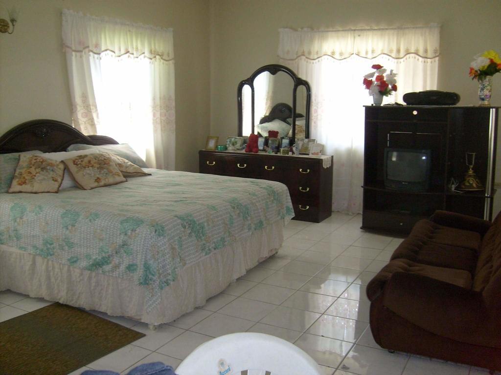 Griffiths Guest House White Hill Bagian luar foto